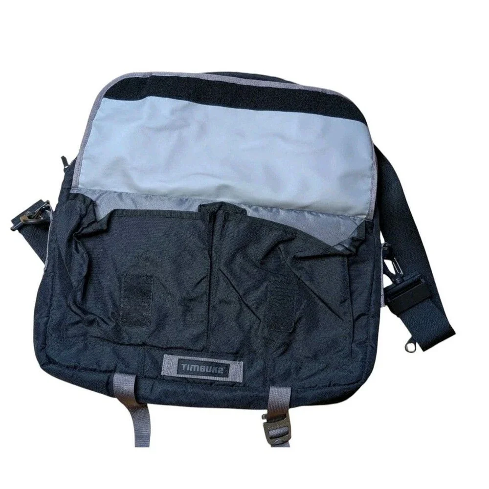 Timbuk2 Control Laptop Messenger Bag Medium Black TSA-Friendly 163-4-2000 EUC